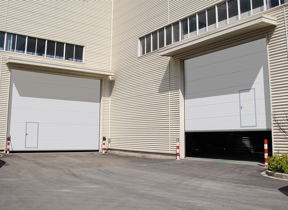 1660628377432233.jpg 工業(yè)滑升門1.jpg