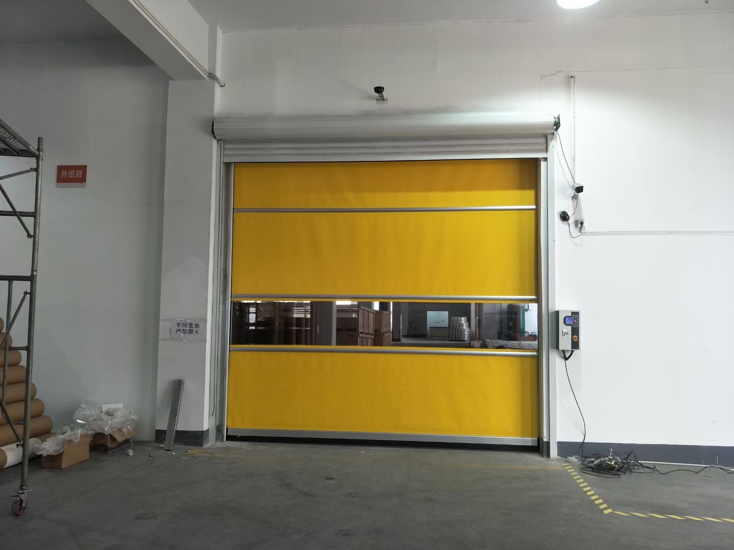 1686190733955973.jpg PVC快速卷簾門.jpg